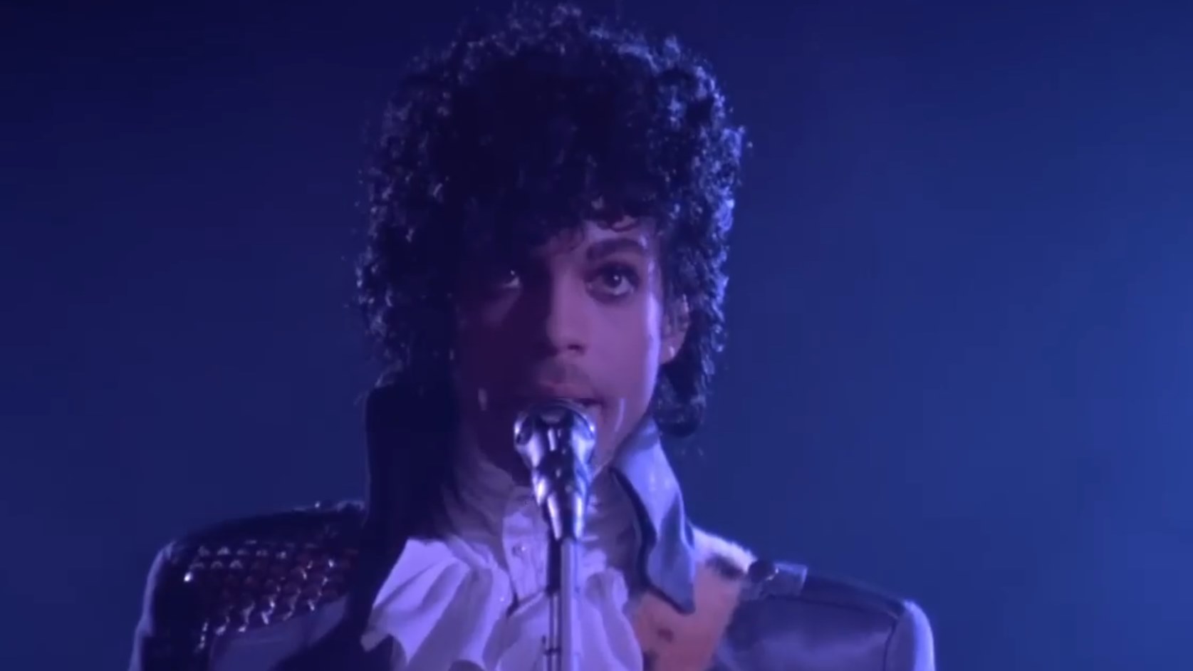 Na muzycznych scenach. Od Hemingwaya do Prince’a