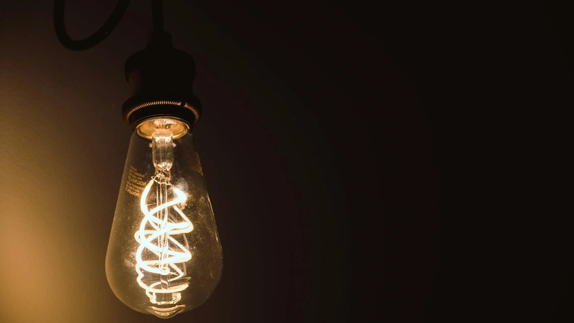 IKONOWICZ: Więcej światła