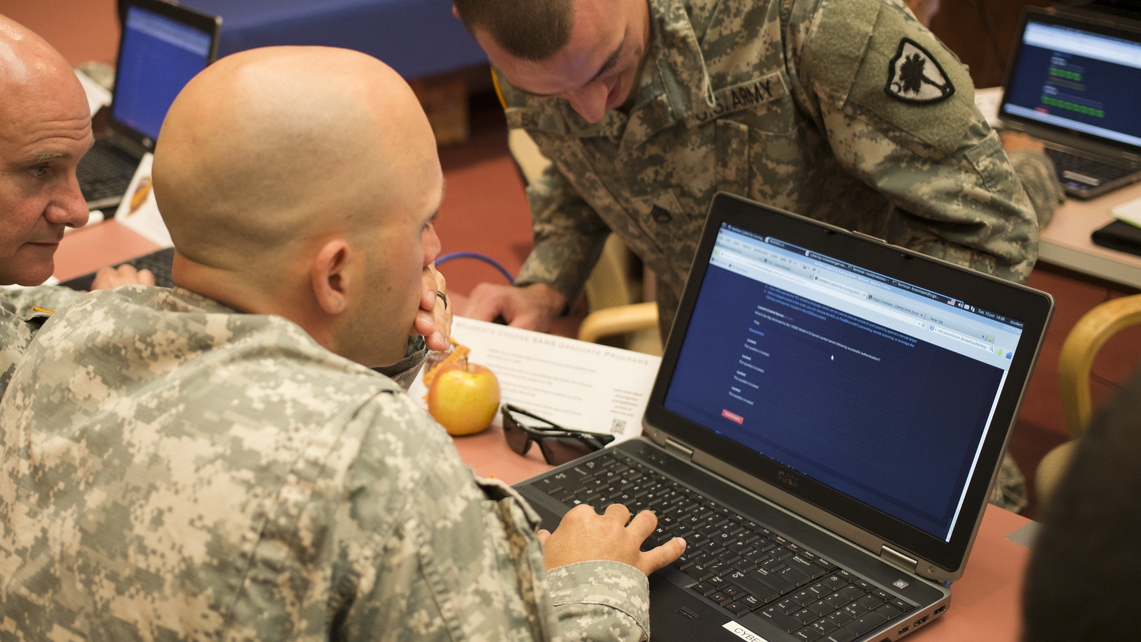AI na wojnie, czyli maszyny decydujące o ludzkim życiu. Chiny nie chcą ograniczeń