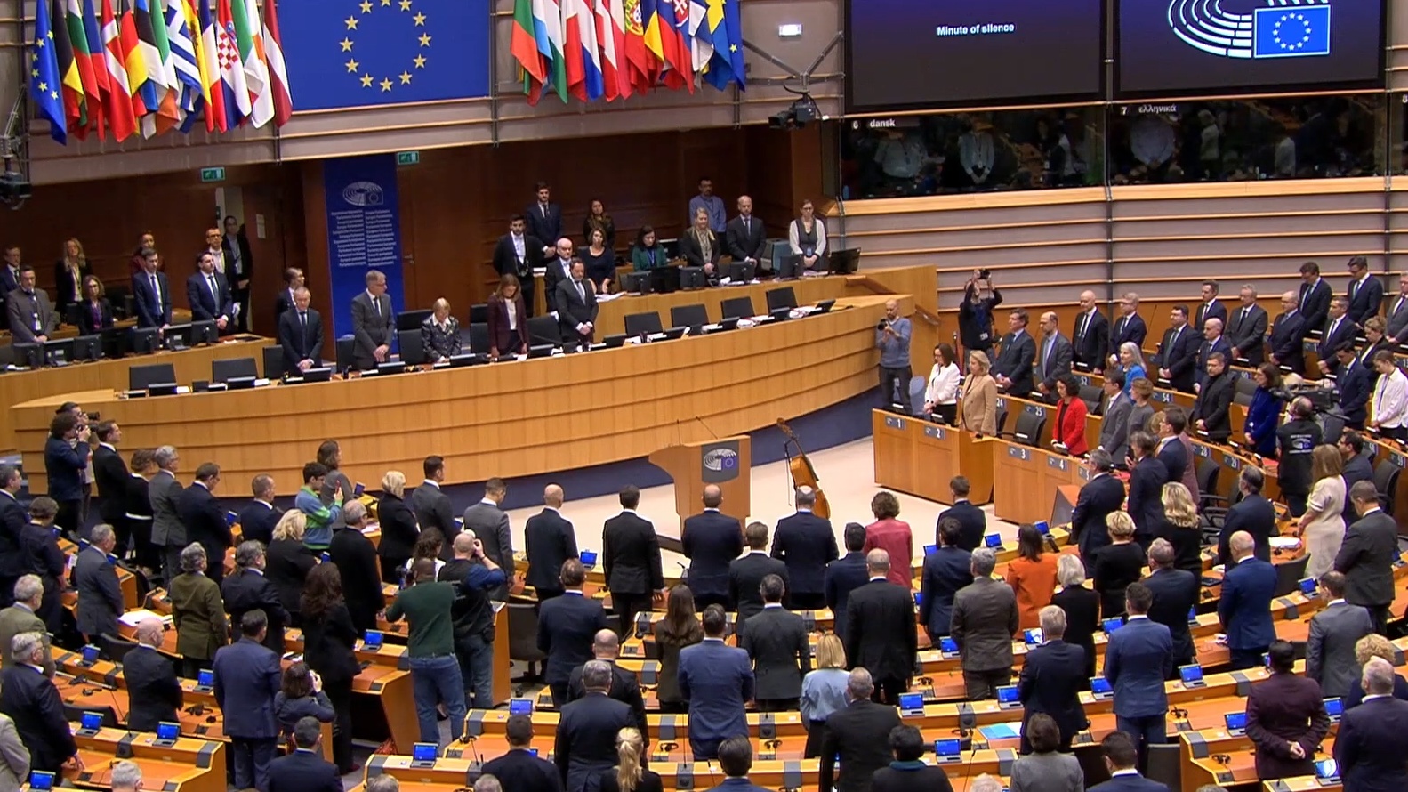 Grzegorz Braun wyrzucony z obrad PE. Zakłócił minutę ciszy dla ofiar Holokaustu