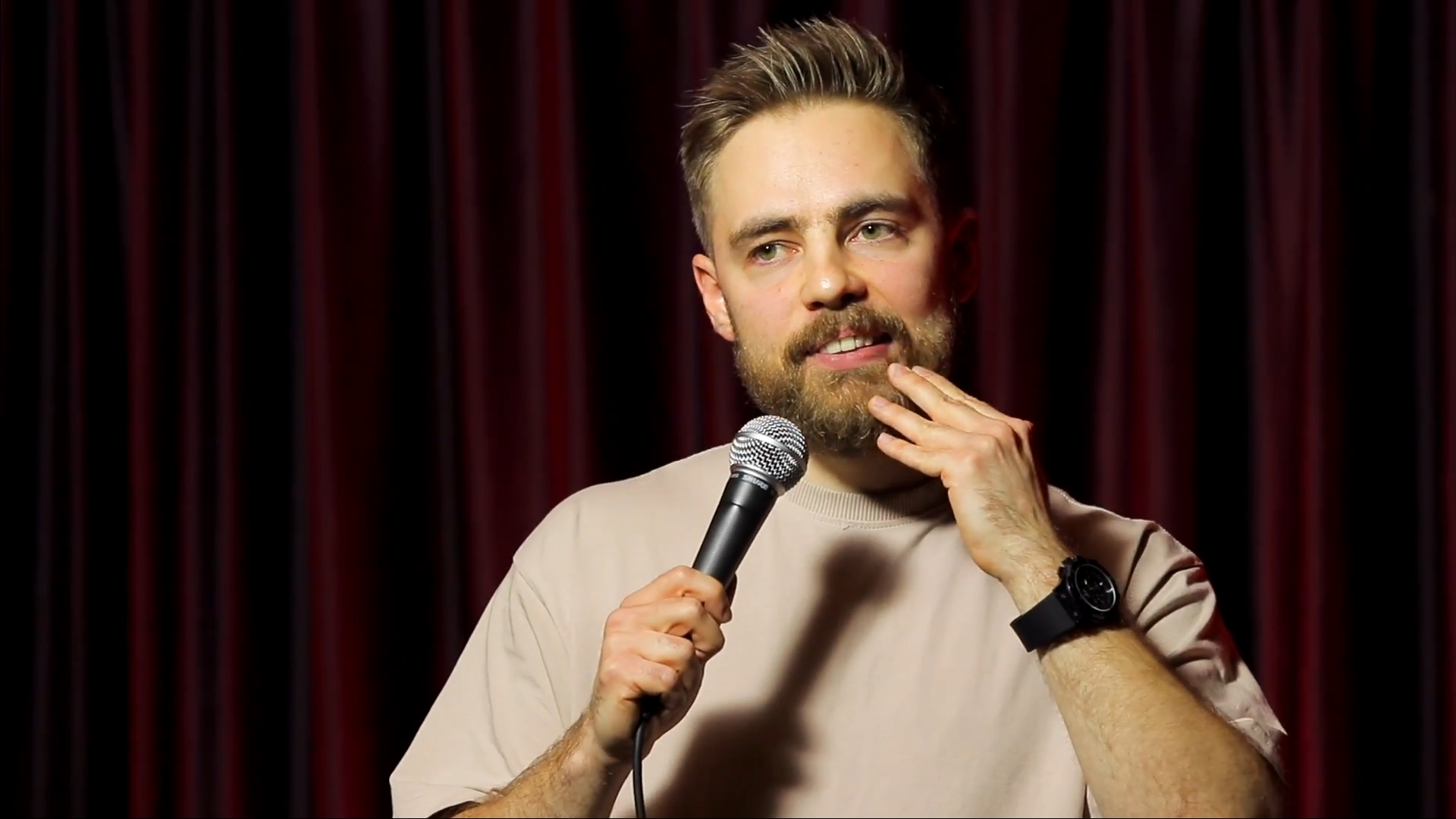 Czarny humor na mroczne czasy, czyli ukraiński stand-up