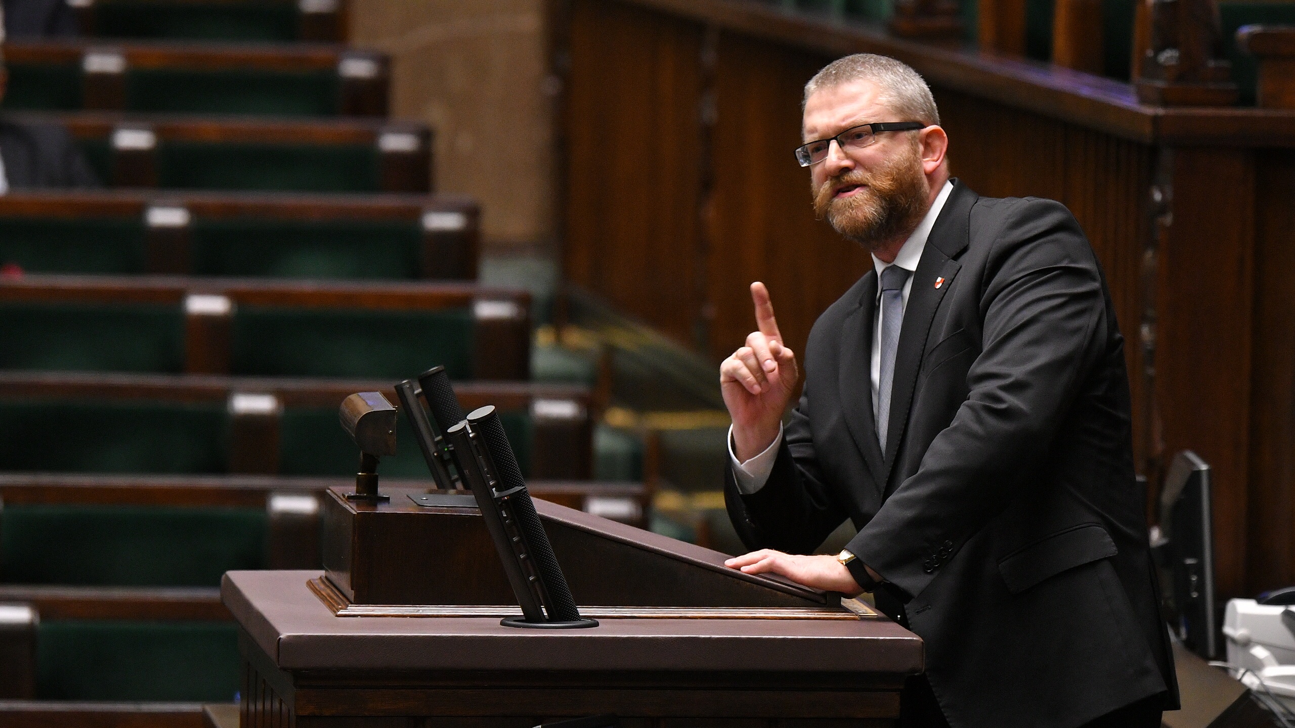 Braun przez cały czas nie przekazuje nikomu poparcia. Wystosował jednak apel do Nawrockiego