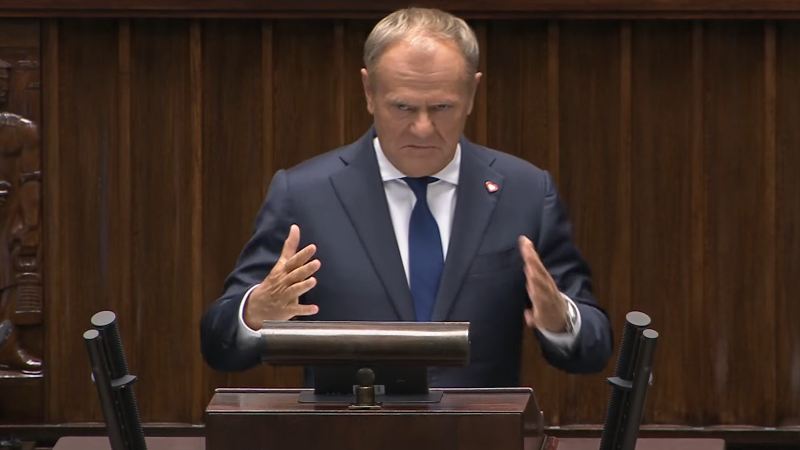 Expose premiera Tuska. Duża absencja PiS i krytyka ze strony Zandberga