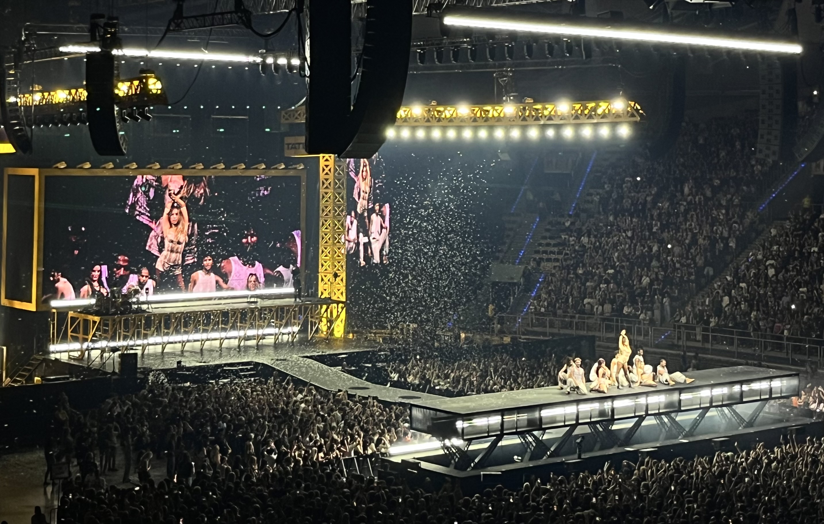 Tate McRae podbija Łódź spektakularnym show