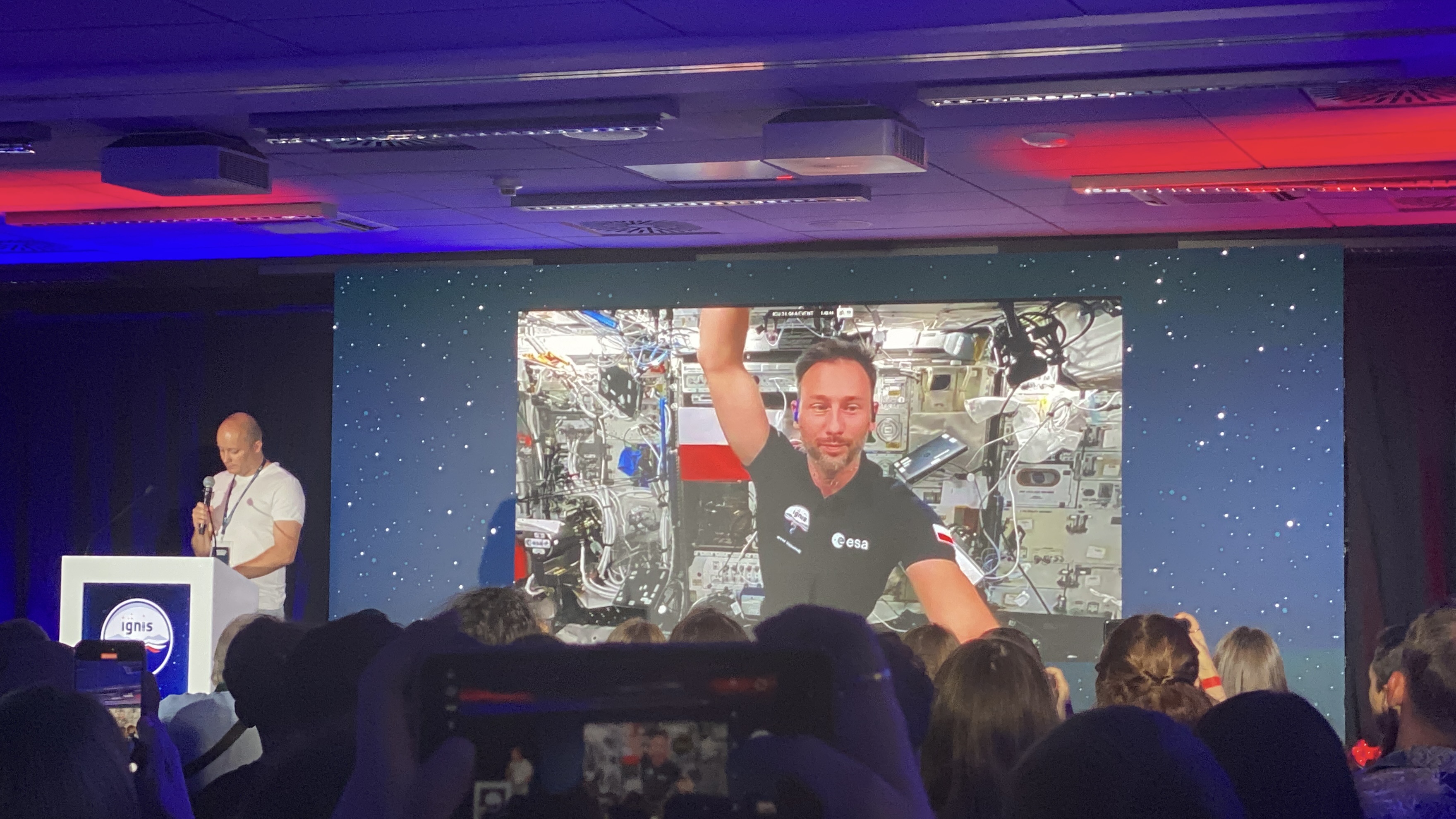 Połączenie z kosmosu