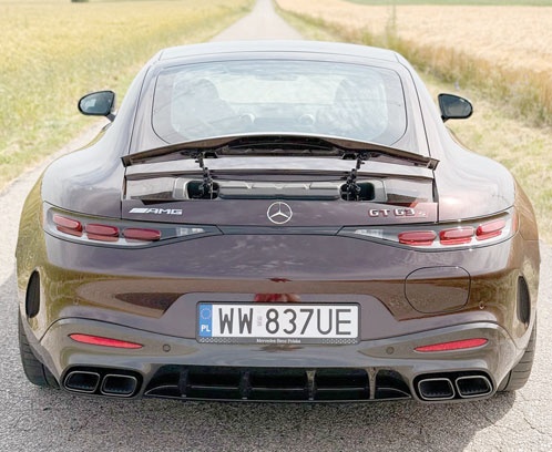 Fortuna na kołach się toczy. Recenzja Mercedesa-AMG GT
