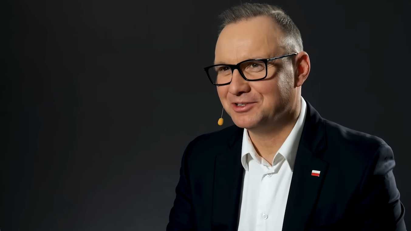 Zapomniany Duda? Jego program okazał się porażką, a z prezesem PiS prawie nie ma kontaktu