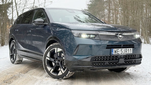 Opel nie składa broni. Recenzja Opla Frontery i Grandlanda