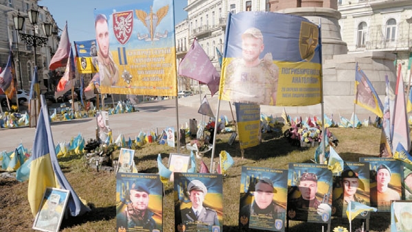 Tuż za granicą wojny zaskakuje spokój. Bez chaosu, bez ruin