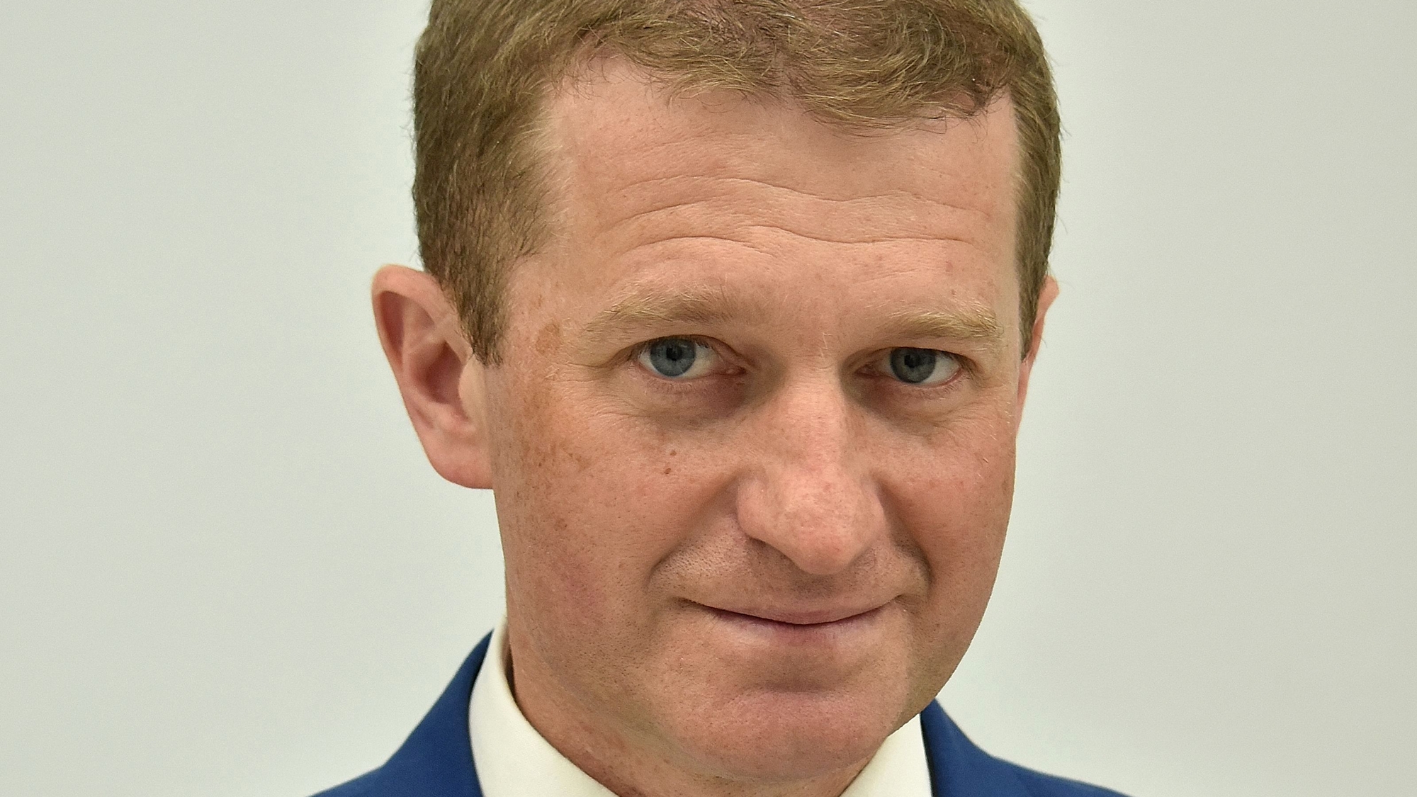 Raś przeciw restrykcjom najmu krótkoterminowego. Sam zarabiał na wynajmie