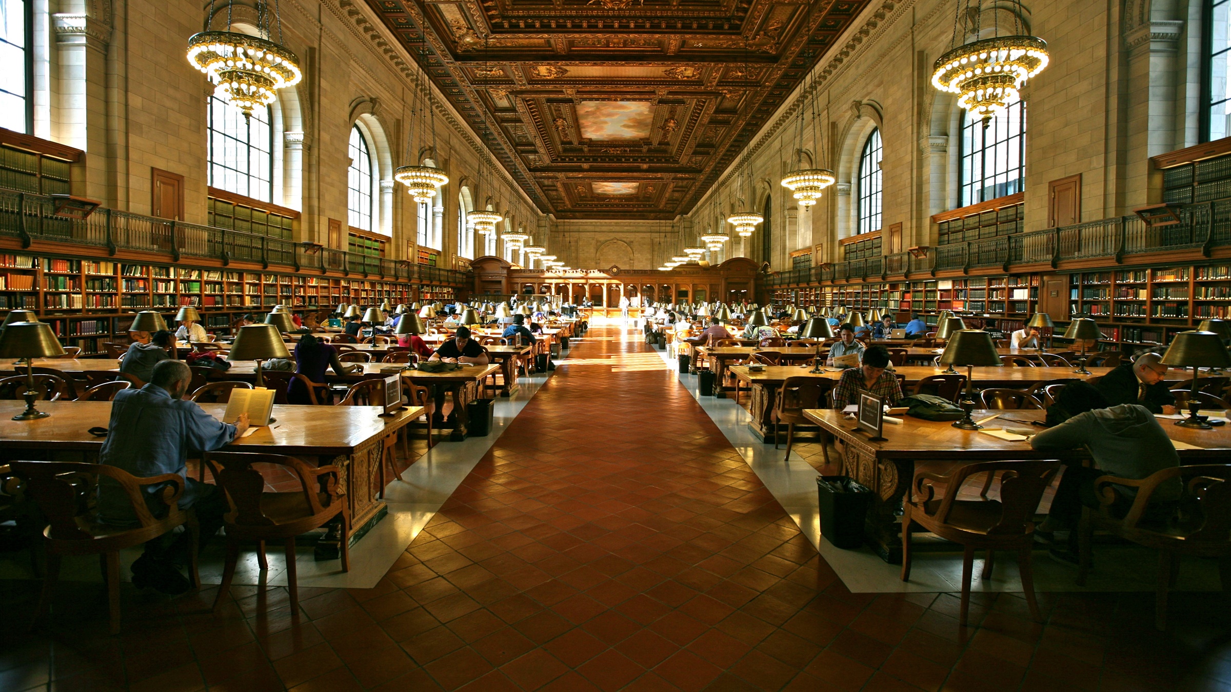 Polki z nowojorskich bibliotek. Jak wygląda ich praca w USA?