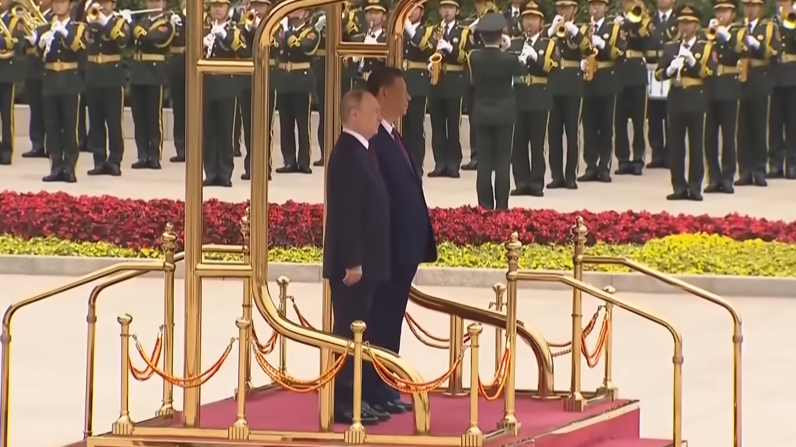 Putin w Chinach po raz 25. Za pompą kryje się chłodna kalkulacja