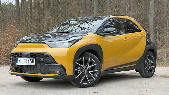 Liftingi bardzo potrzebne. Recenzja Toyoty Corolli Cross i Toyoty Aygo X
