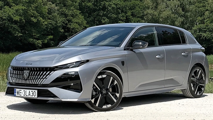 Kompakt kompletny? Recenzja Peugeota 308 GT Exclusive