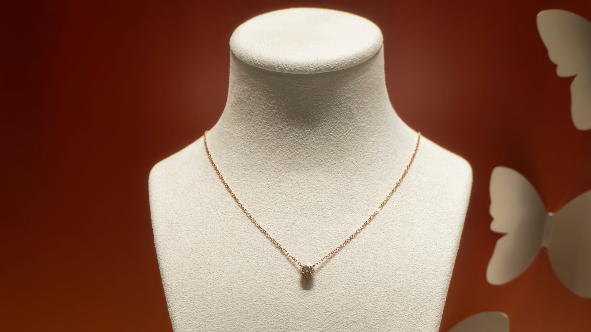 Biżuteria jak dzieła sztuki. Niezwykła wystawa Van Cleef & Arpels w Wiedniu