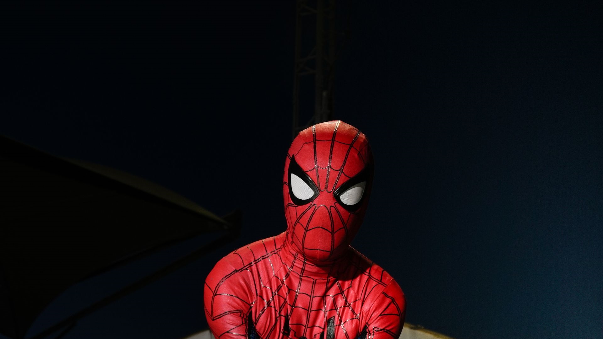 Nowy „Spider-Man” bije rekordy. Tom Holland podbił kina