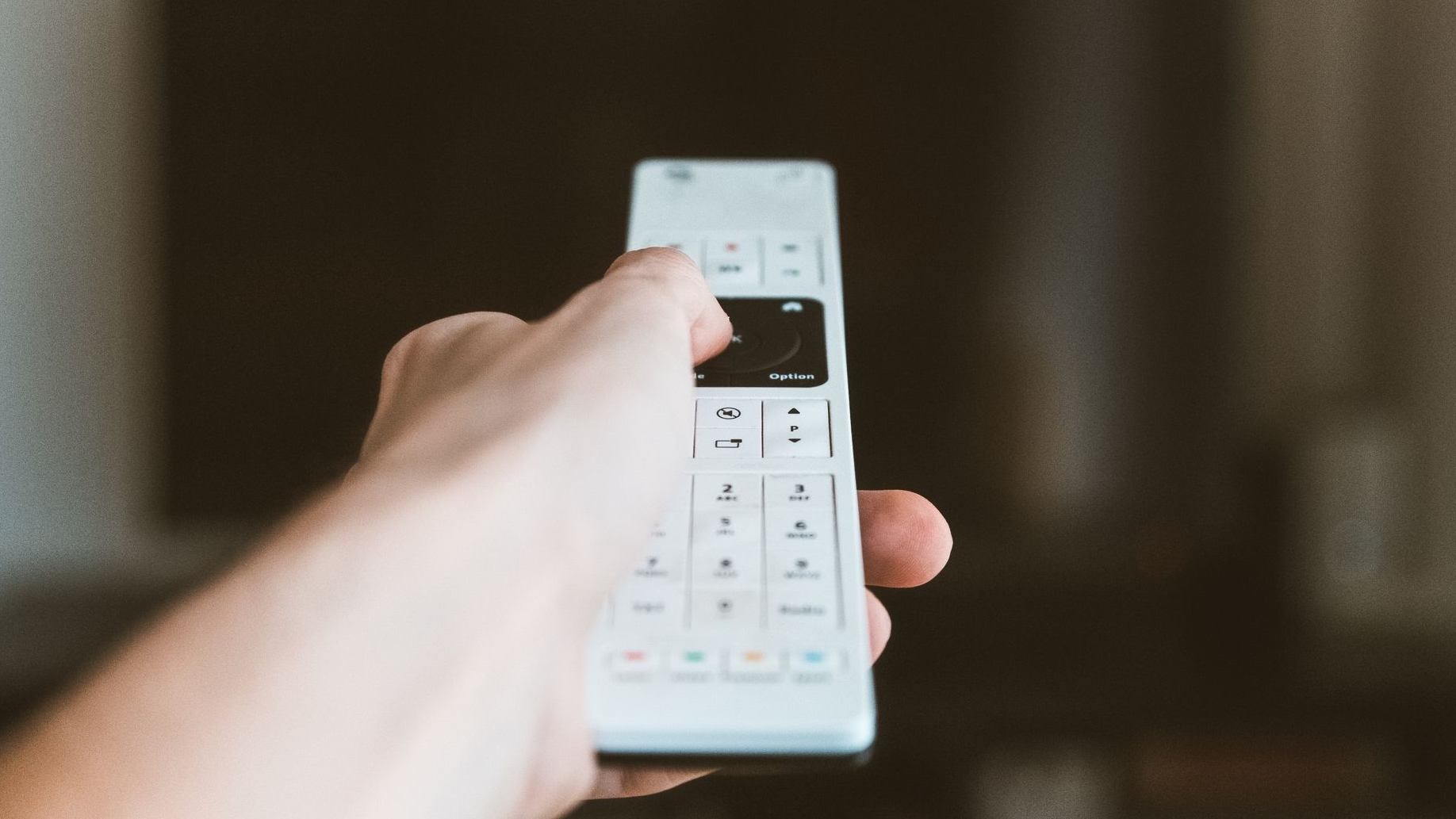 Telewizja bez ludzi. AI przejęła antenę na 24 godziny